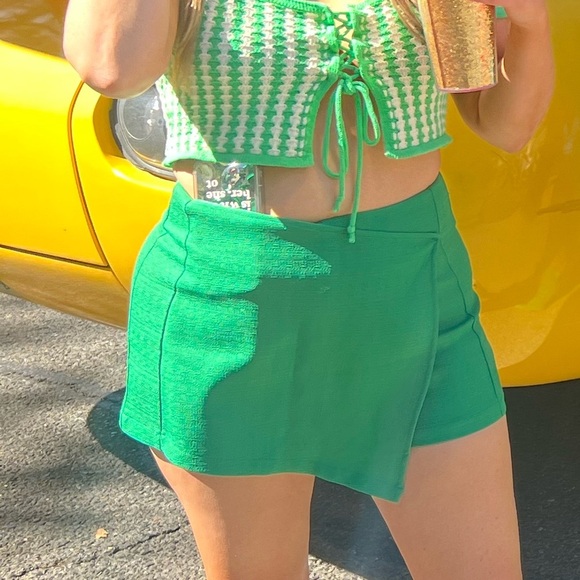 St Patrick’s / Mardi Gras Green Women's Skort - Picture 2 of 9